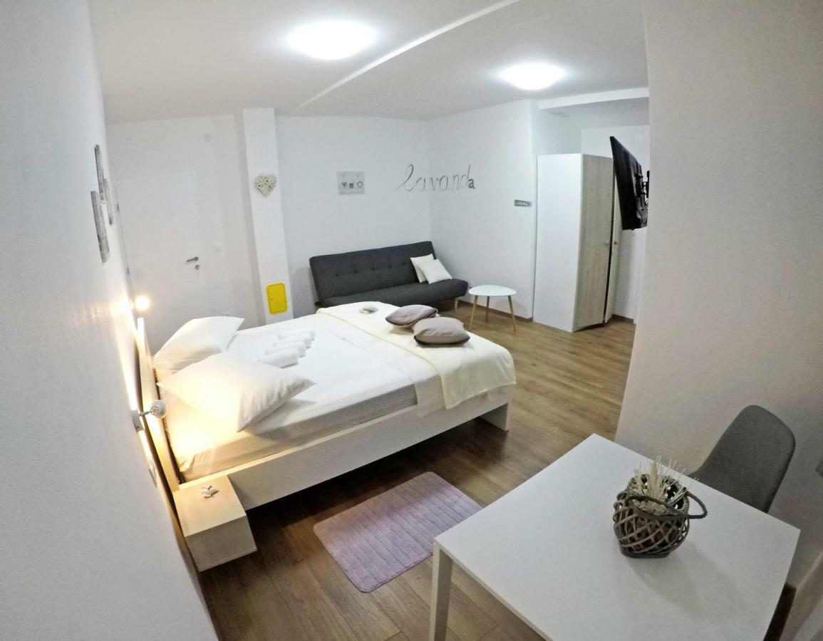 Guesthouse Villa Domenico Лозовац Экстерьер фото