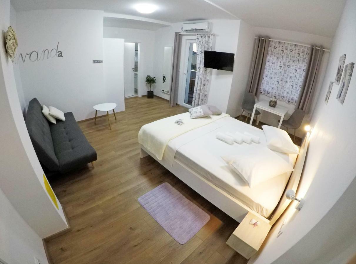 Guesthouse Villa Domenico Лозовац Экстерьер фото